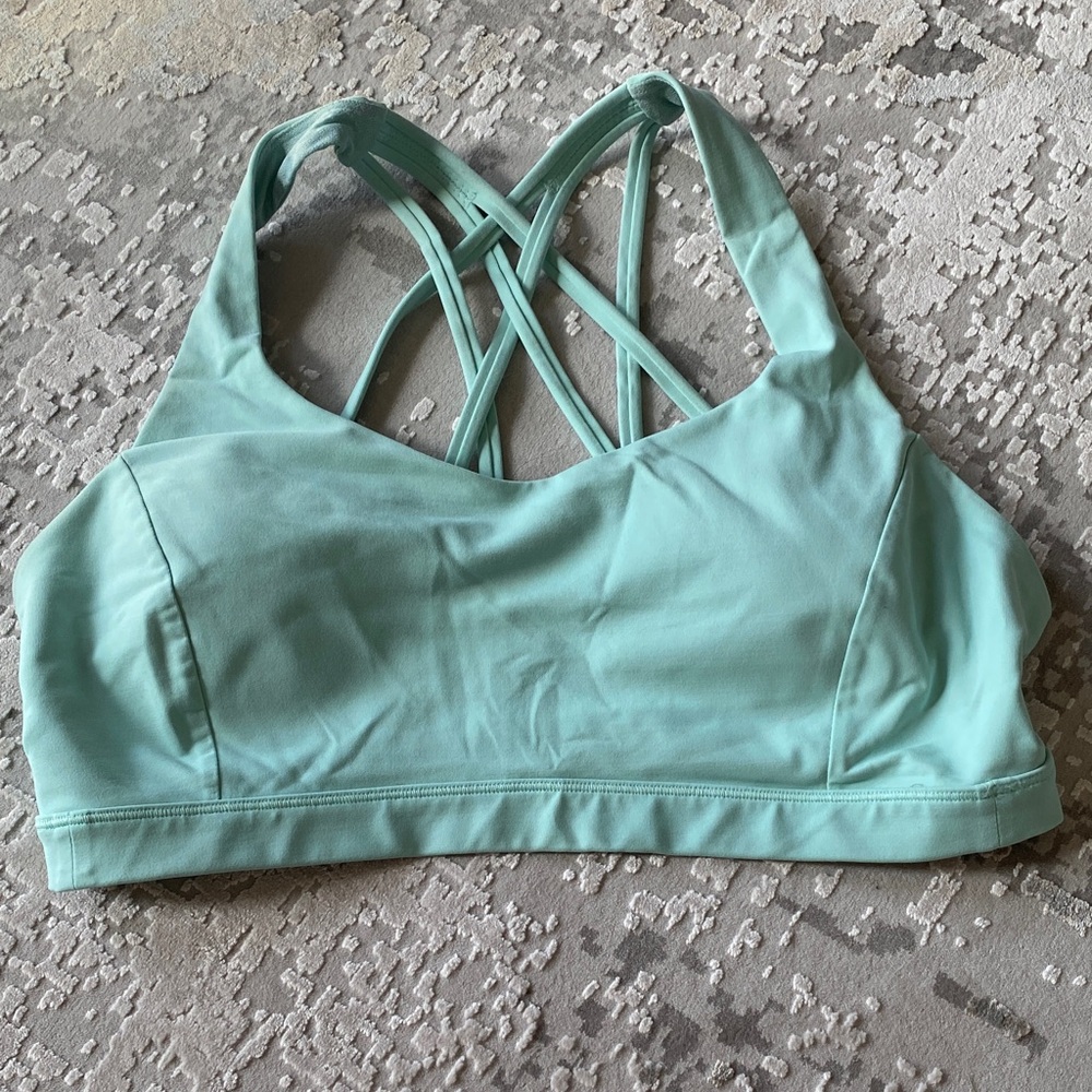 Lululemon Women's Cross-Back Sports Bra - Mint Green